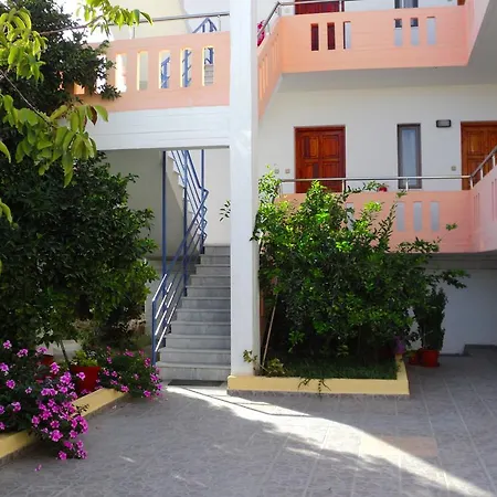 Thodorou Hotel apartamentowy Agia Marina