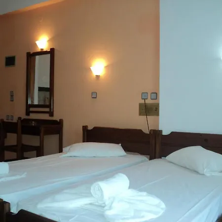 Thodorou Apartahotel 2*